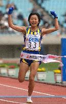 Noguchi wins Osaka marathon in record time